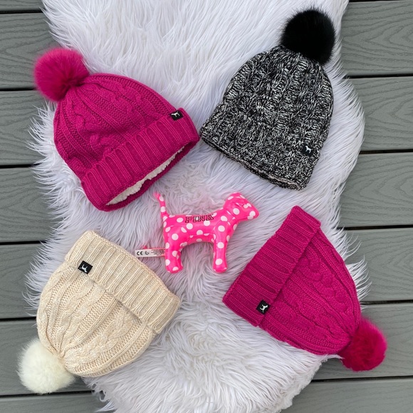 VS PINK Black Sherpa beanie - Picture 1 of 2